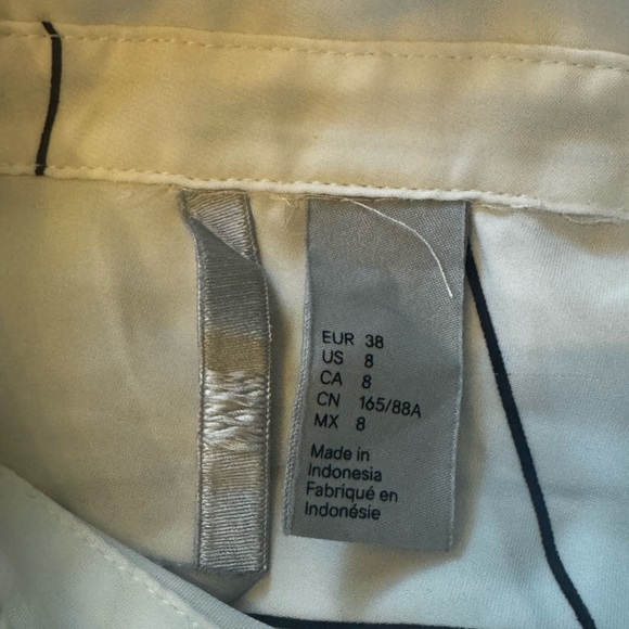 H&M White blouse with black checker pattern - Picture 4 of 6